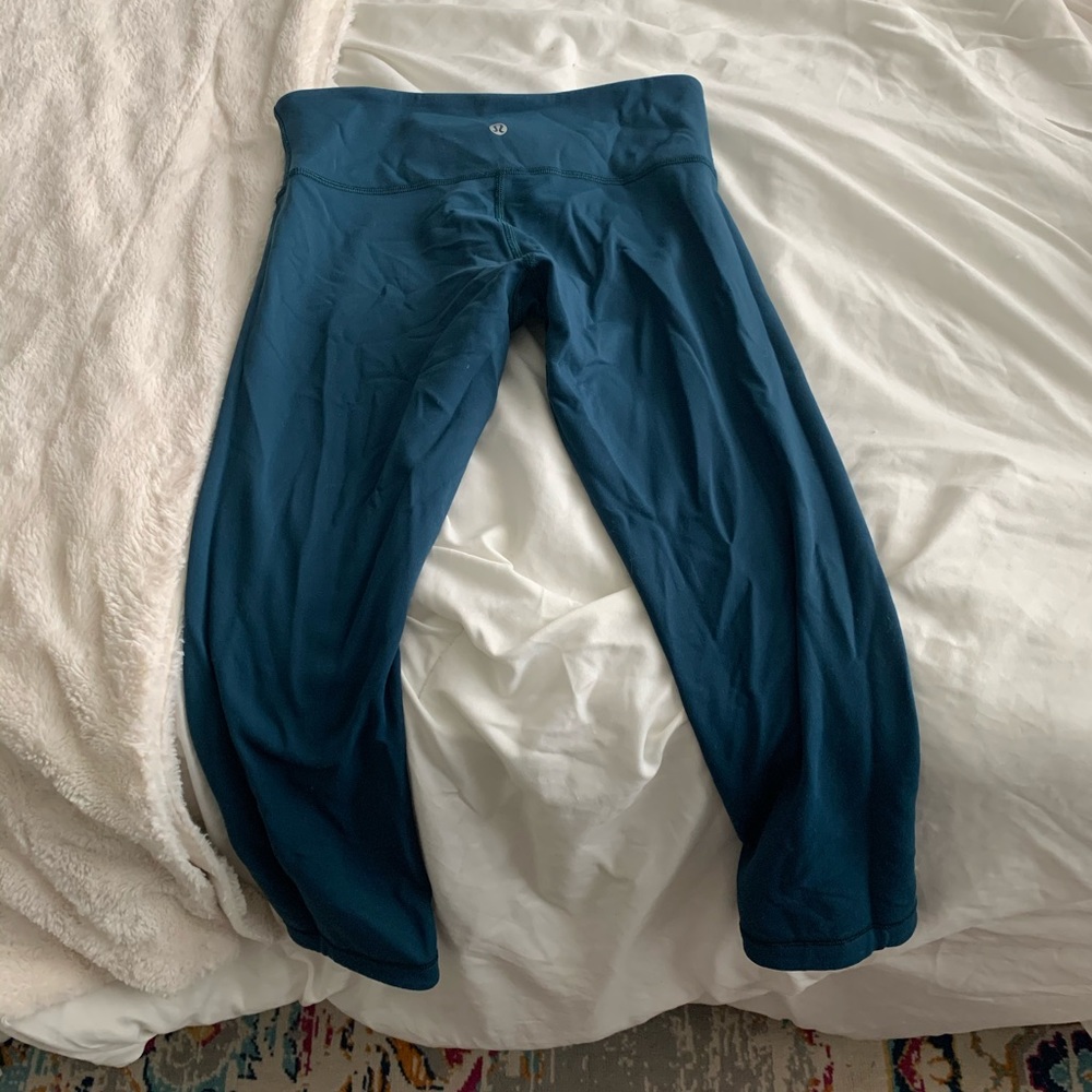 Reversible lulu cropped leggings